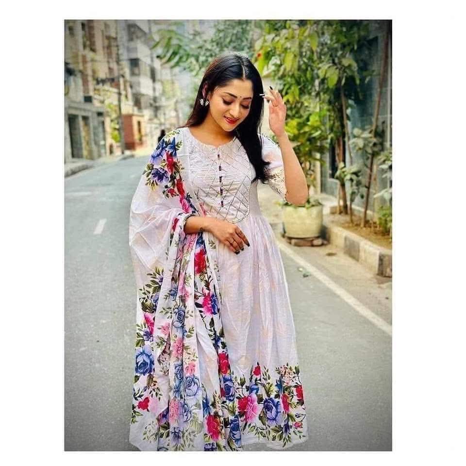 গাউন